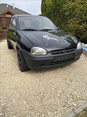 Opel Corsa B bontásra egyben eladó