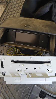 Mercedes C-osztály W204 Monitor fejegység magnó rádió a2048209069701