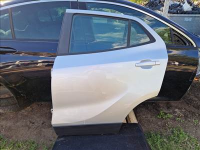 OPEL MOKKA bal hátsó ajtó 