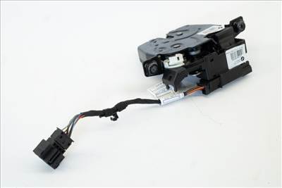 BMW 5er F10-F11 csomagtérajtó zár szerkezet 