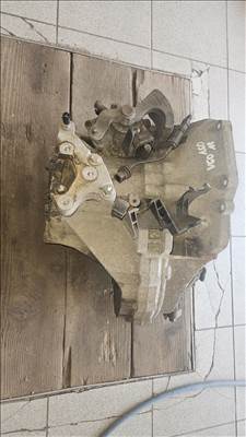Volvo V60 D2 váltó  bg9r7002jcd