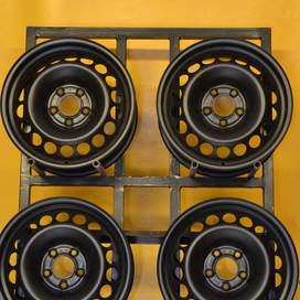 Audi A4 2007-től-Mercedes-Ssangyoung(4926)KFZ9537 Pf 4db M 16" 5x112 lemezfelni 