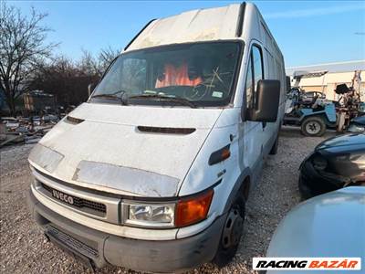 Iveco Daily (3rd gen) Bal első Dobbetét (Kerékjárati, Műanyag) *156641*
