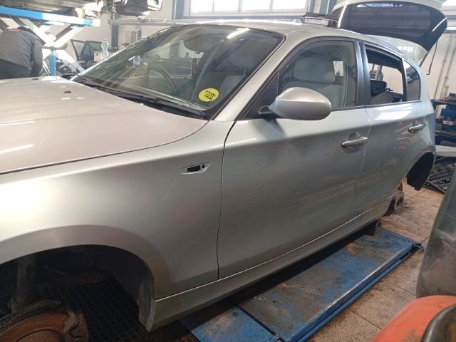 BMW 1 (E87) 118d - Bontódik! 3. kép