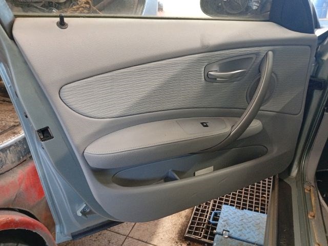BMW 1 (E87) 118d - Bontódik! 10. kép