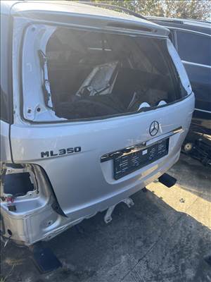Mercedes ML 320 W164 Csomagtér ajtó 