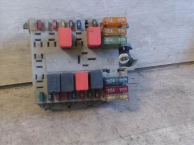 FIAT PUNTO II. Biztosítéktábla BCM BSI BSM SAM GEM modul Motortér