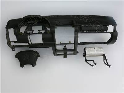 Opel Corsa B 1992-2000 - műszerfal, dupla légzsák szettel, négyküllős kormányhoz, -97 