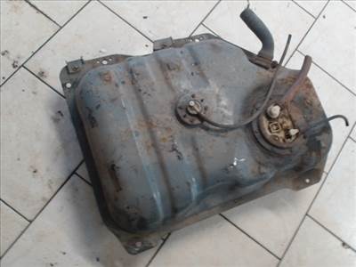 DAIHATSU CUORE Üzemanyagtank