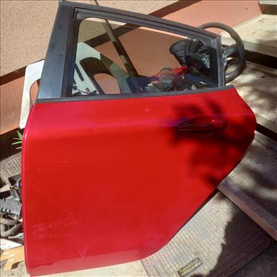 Peugeot 208 ajtó eladó.