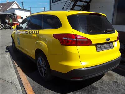 Ford Focus Mk3 Turnier 1.6 TDCi Csomagtérajtó üveggel 