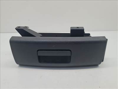 Volkswagen Golf VII bal ülés alatti fiók (35407) 5g0882599a
