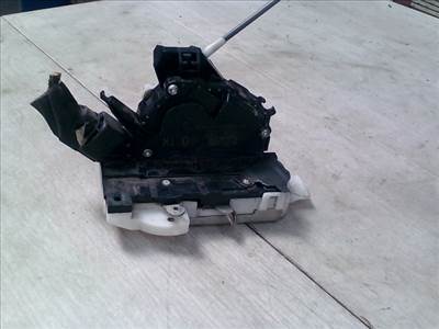 FORD MONDEO 01-07 Bal első ajtó zárszerkezet központi záras