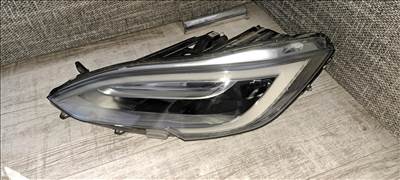 Tesla Model S fényszóró  1058169b