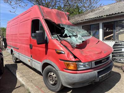 Iveco Daily 2.3D bontott alkatrészei