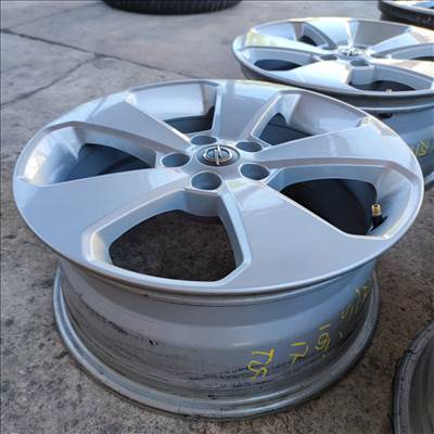 5x105 17 Gyári Opel alufelni 125000ft a 4db/21/