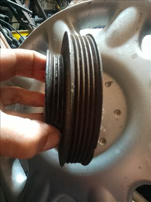 Rover 400 1.4,1.6 főtengej ekszíjtàrcsa 