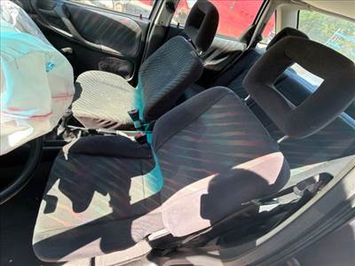 Opel Astra F Jobb első Fejtámla *166098*