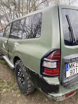 Mitsubishi Pajero III fényszóró 