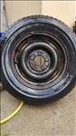  Mercedes w123 5x112 lyukosztású 14" használt (gyári felni) lemezfelni, rajta használt Kumho gumi 