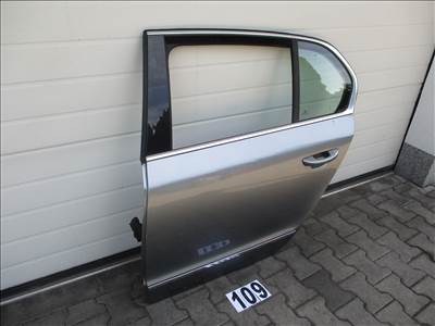 Skoda Superb II Bal hátsó ajtó 5 ajtós 2008-