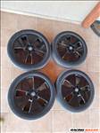  5x120 lyukosztású 19" újszerű (gyári felni) alufelni, rajta 155/70 újszerű Bridgestone nyári gumi