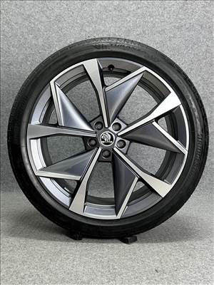 gyári Skoda alufelni szett 8.5x21 et40 5x112 235/55 nyári gumival
