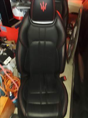 Maserati Levante Recaro Ülések 