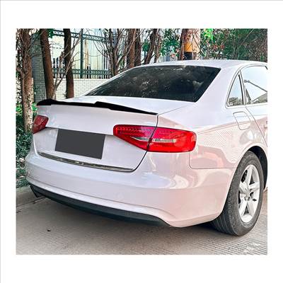 Audi A4 (B8) Sedan 2008-2015 fényes fekete csomagt