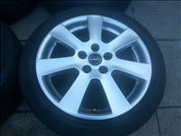  5x112 lyukosztású 17" Borbet alufelni, rajta 215/45R17 Fulda nyári gumi 
