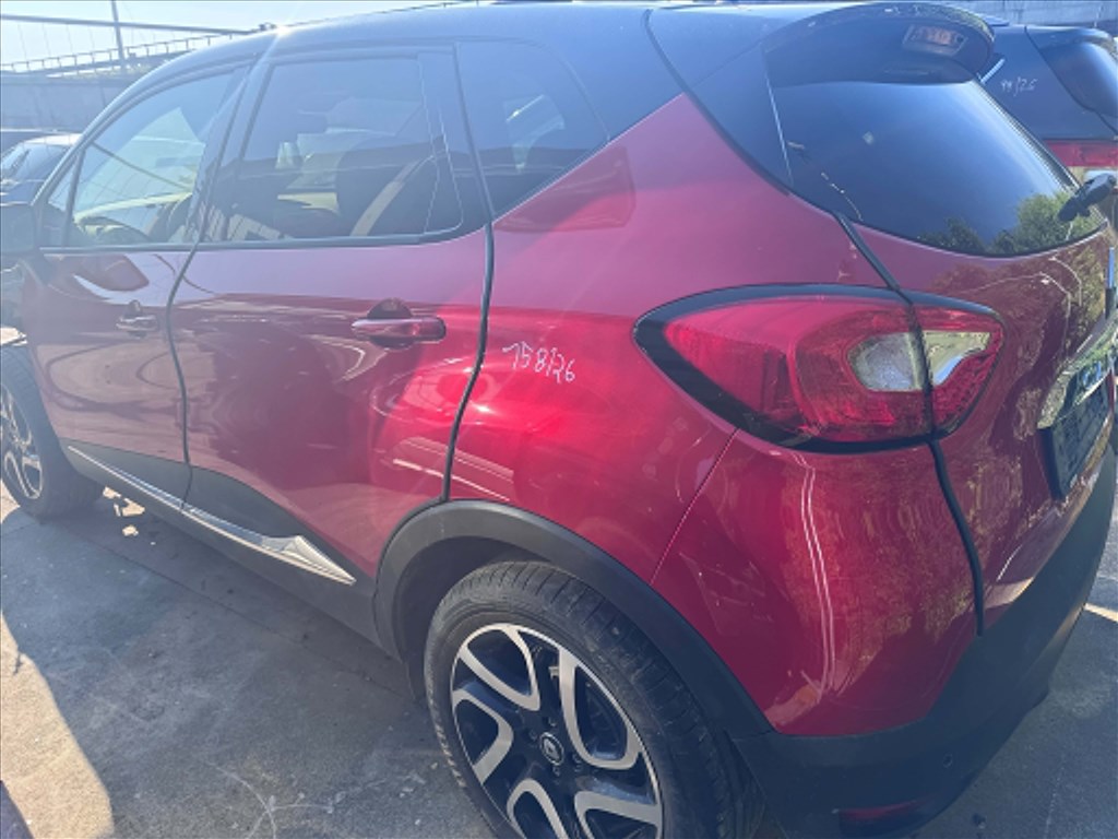 Renault Captur I karosszéria alkatrészek  2. kép