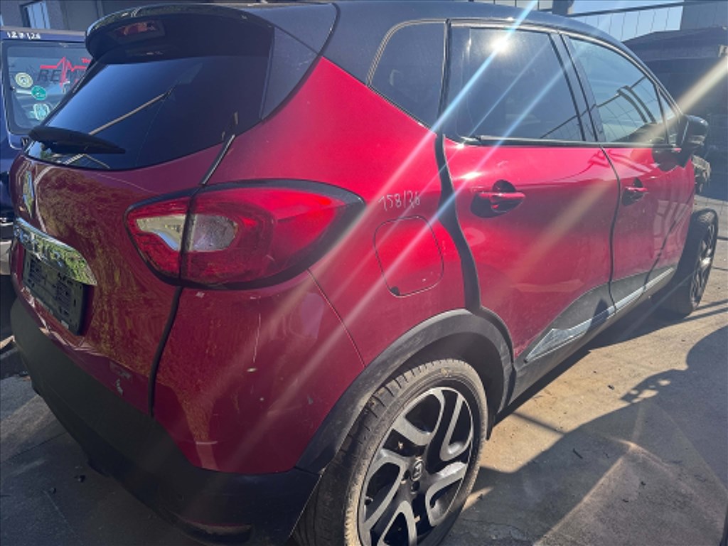 Renault Captur I karosszéria alkatrészek  3. kép