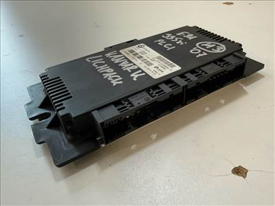 BMW E81 E82 E84 E87 E88 E89 E90 E91 E92 E93 adaptív kanyarkövető xenonos világítás modul FRM 61359159809