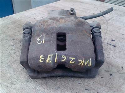 NISSAN ALMERA 00-03 Bal első féknyereg munkahengerrel
