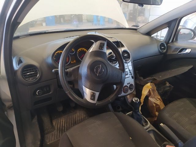 OPEL CORSA D 1.3 CDTI - Bontódik! 16. kép