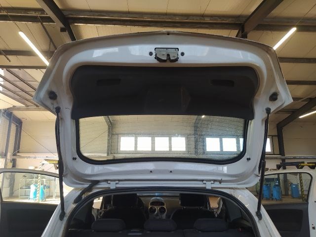 OPEL CORSA D 1.3 CDTI - Bontódik! 18. kép