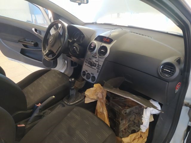 OPEL CORSA D 1.3 CDTI - Bontódik! 19. kép