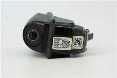  BMW 1 Series F20/F21 LCI, 2 Series F22/F23-F87 M2 LCI, 3 Series F30/F31/F34 GT-F80 M3 LCI, 4 Series F32/F33/F36-F82/F83 M4 LCI, 5 Series F07 GT/F10/F11 LCI, 7 Series F01/F02/F03/F04 Hybrid LCI, X1 E84, X3 F25, X5 E70 LCI, X6 E71/E72 tolató kamera
