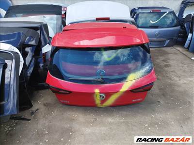 Opel Astra K csomagtérajtó kompletten. Angol lámpa van benne