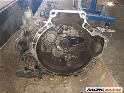Mazda 5 (CR19) 2.0CD manuális váltó 