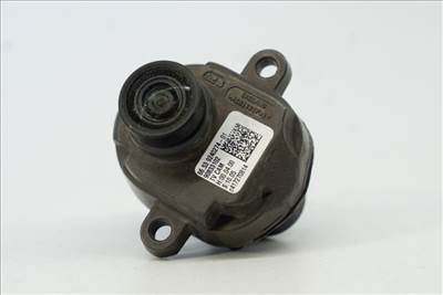 BMW 3er F30-F31-F34-F80 M3 GT/LCI, 4er F32-F33-F36-F82-F83 M4 Gran Coupé/LCI, 5er F07-F10-F11 GT/LCI, 6er F06-F12-F13 Gran Coupé/LCI, 7er F01-F02-F03-F04 Hybrid LCI, X3 F25, X5 E70 LCI, X6 E71-E72 sárvédőbe építhető kamera