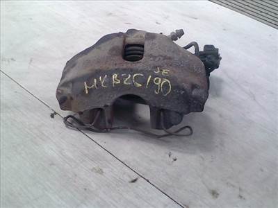 AUDI A4 01-04 Jobb első féknyereg munkahengerrel