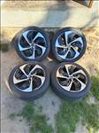  5x108 lyukosztású 18" Citroen / Peugeot / DS (gyári felni) alufelni, rajta 225/45  nyári gumi 