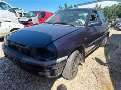 Opel Astra F Bal első Dobbetét (Kerékjárati, Műanyag) *166072*