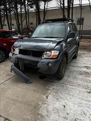 Mitsubishi Pajero III Pajero bontott alkatrészek