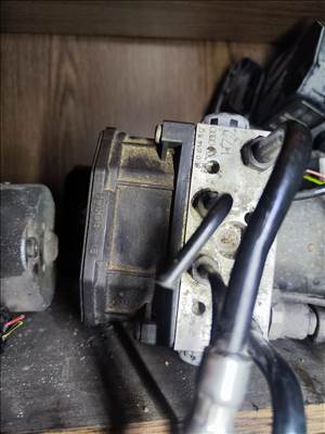 Audi A4 (B6/B7) ABS kocka 8E0614517A
