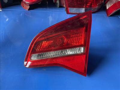 Opel Meriva B Jobb hátsó belső lámpa 13260841