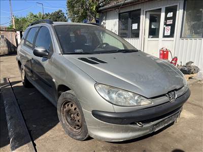 Peugeot 206SW 1.4HDI  bontott alkatrészei