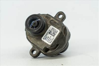  BMW 3er F30-F31-F34-F80 M3 GT/LCI, 4er F32-F33-F36-F82-F83 M4 Gran Coupé/LCI, 5er F07-F10-F11 GT/LCI, 6er F06-F12-F13 Gran Coupé/LCI, 7er F01-F02-F03-F04 Hybrid LCI, X3 F25, X5 E70 LCI, X6 E71-E72 sárvédőbe építhető kamera