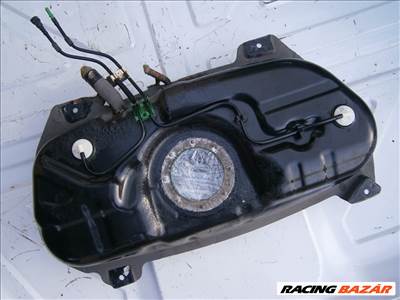 Fiat Linea 1.4 üzemanyagtank